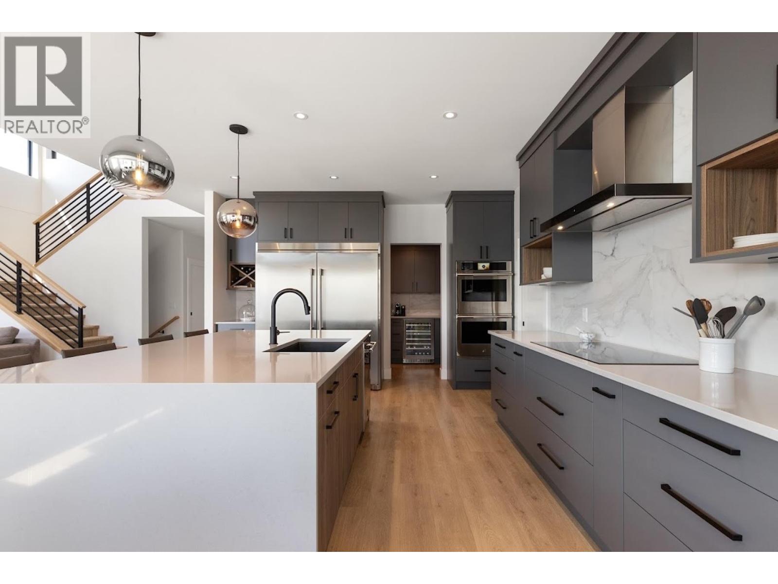  254 Summer Wood Drive, Kelowna