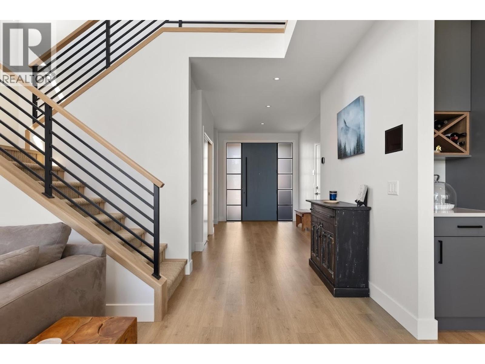  254 Summer Wood Drive, Kelowna