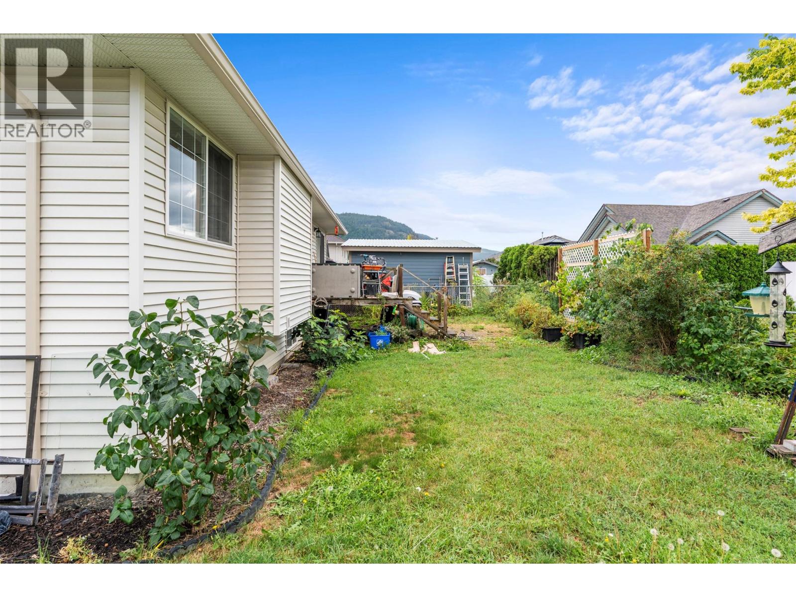 2039 Game Court, Armstrong