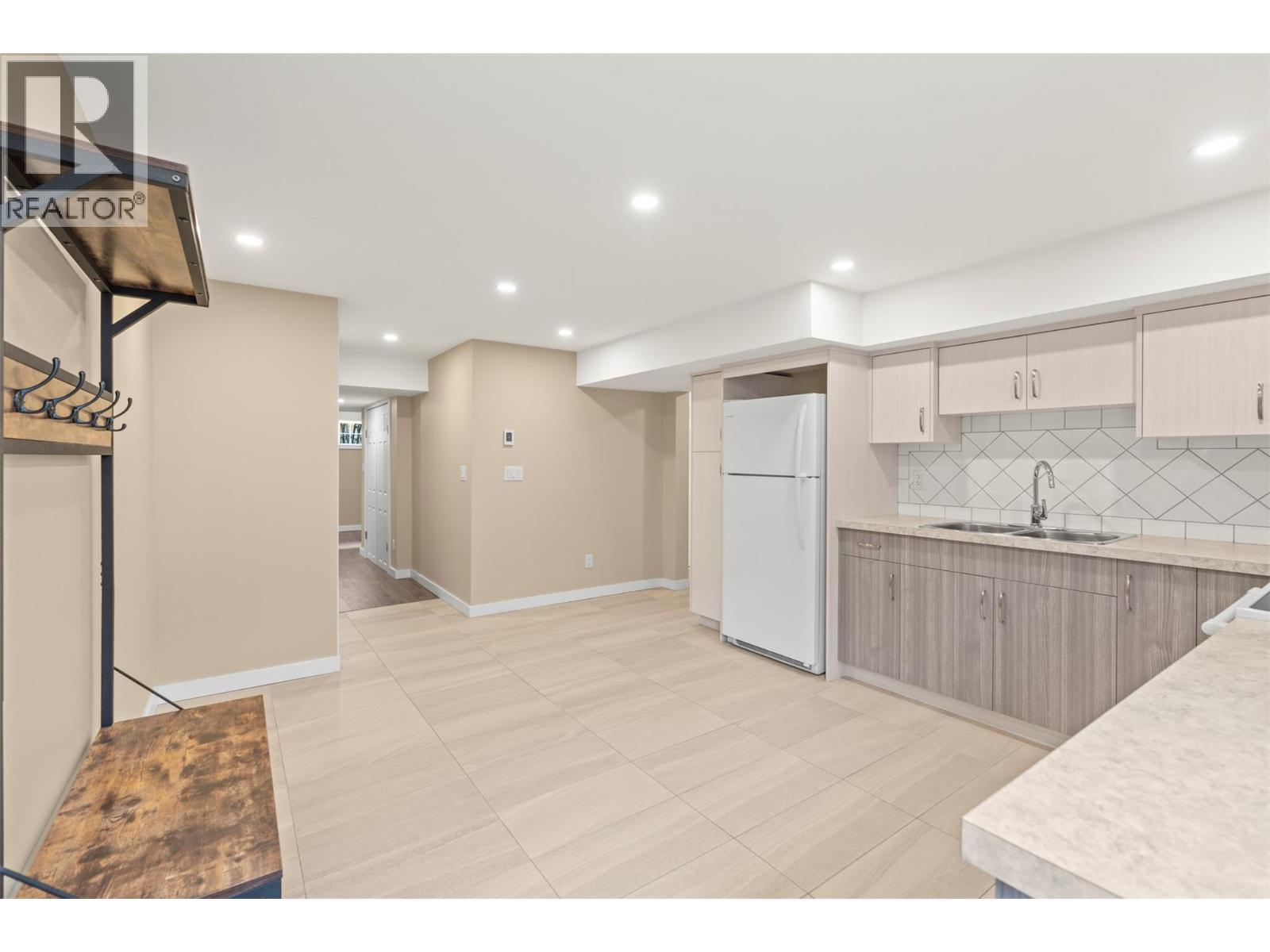 2039 Game Court, Armstrong