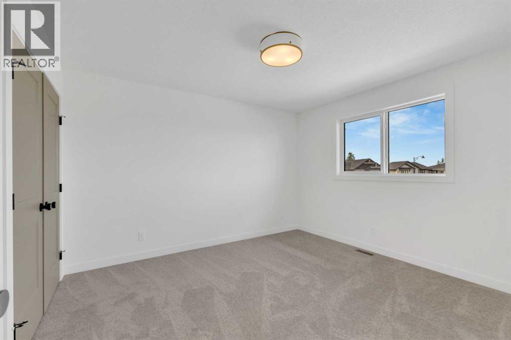 Single Family House for Sale in  Eaton Crescent Evergreen Red Deer 