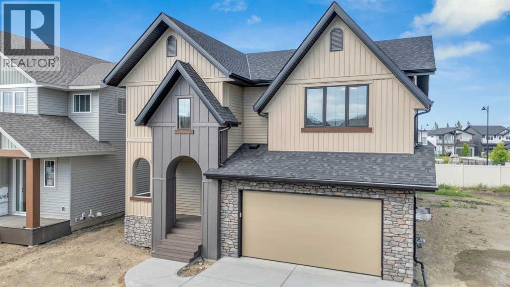 Single Family House for Sale in  Eaton Crescent Evergreen Red Deer 
