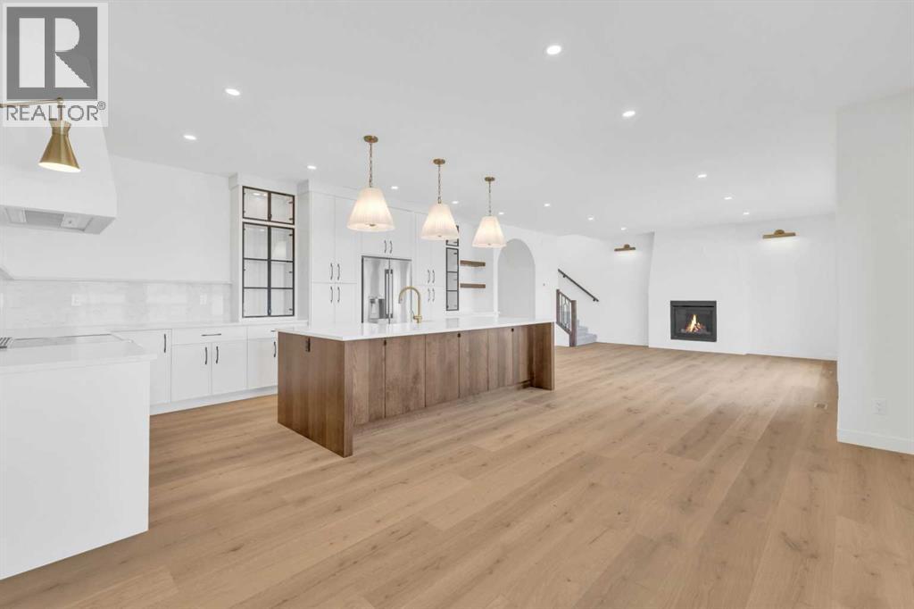 Single Family House for Sale in  Eaton Crescent Evergreen Red Deer 