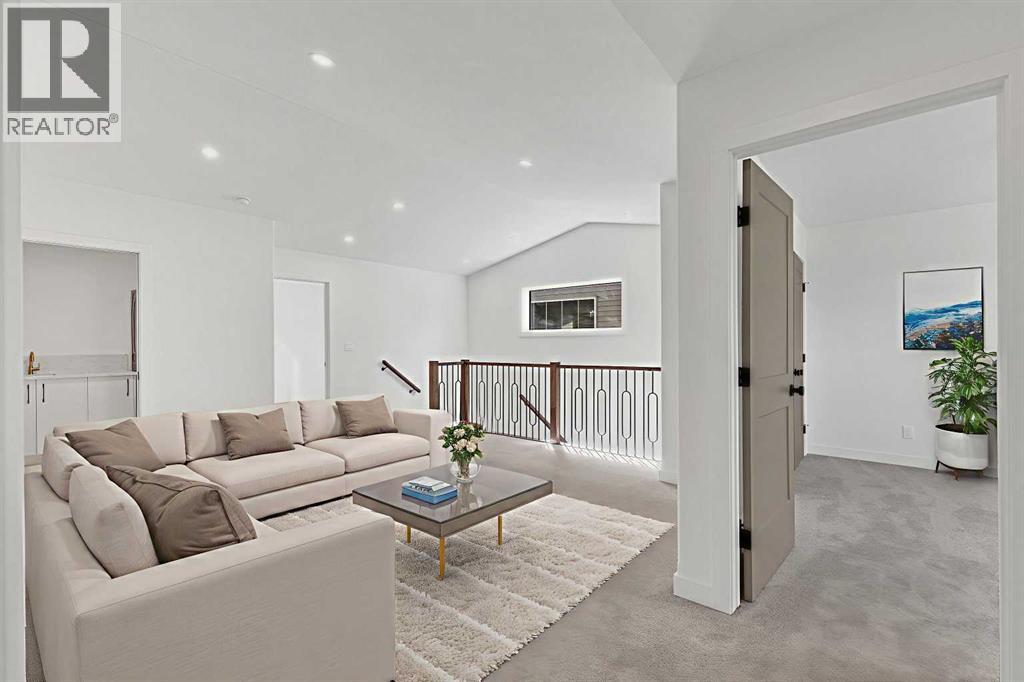 Single Family House for Sale in  Eaton Crescent Evergreen Red Deer 