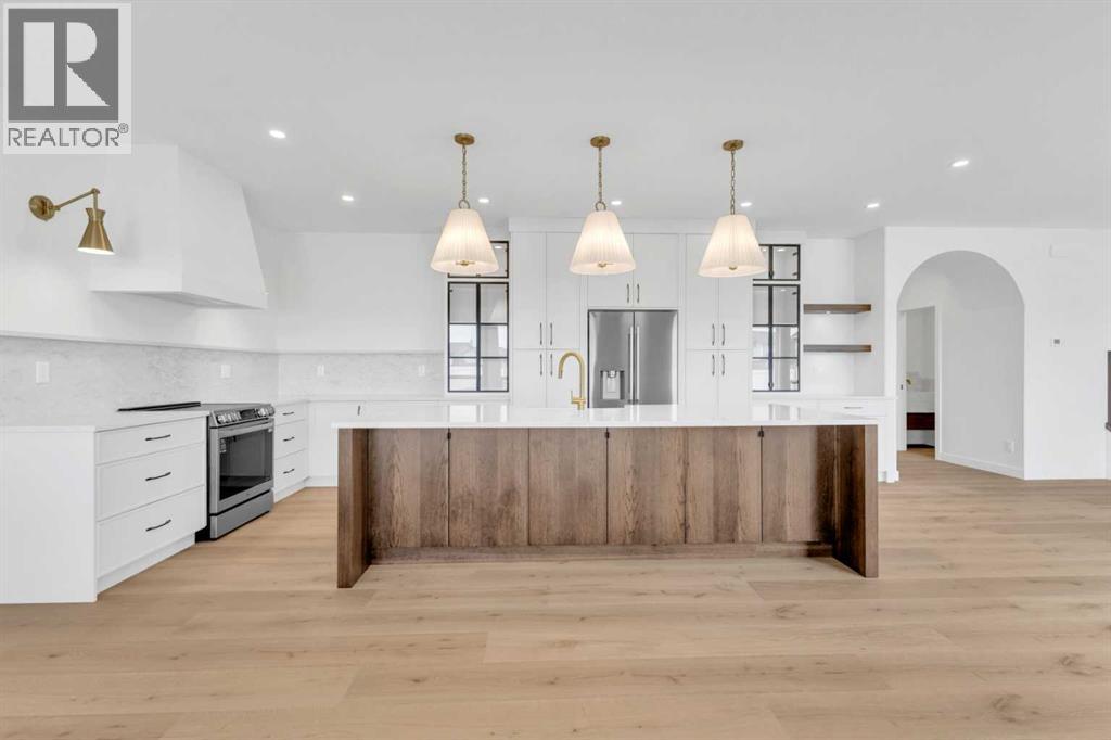 Single Family House for Sale in  Eaton Crescent Evergreen Red Deer 