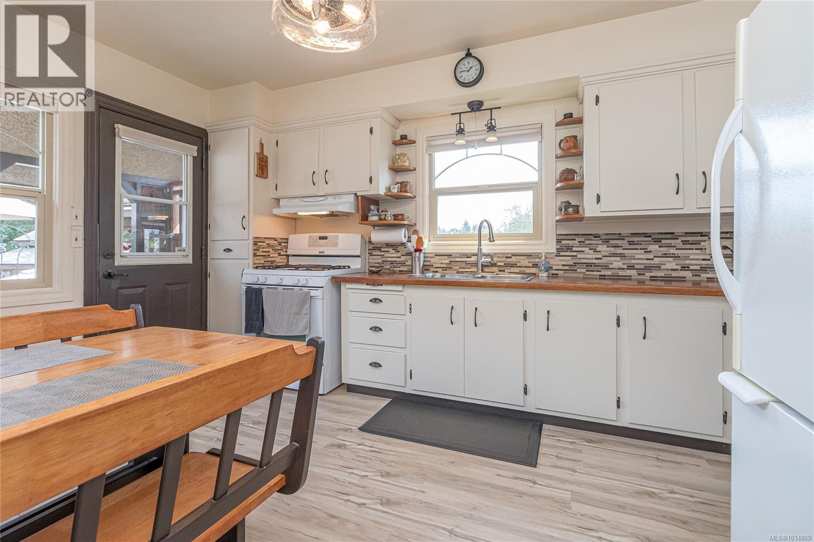 9381 Chemainus Rd, Chemainus