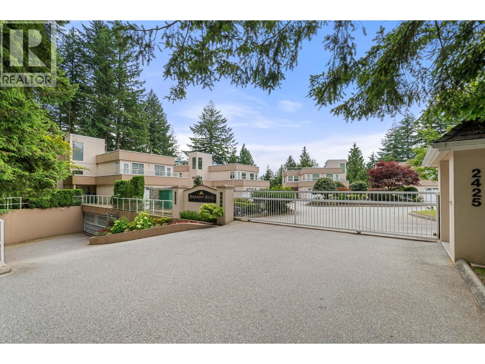 13 2425 EDGEMONT BOULEVARD, North Vancouver