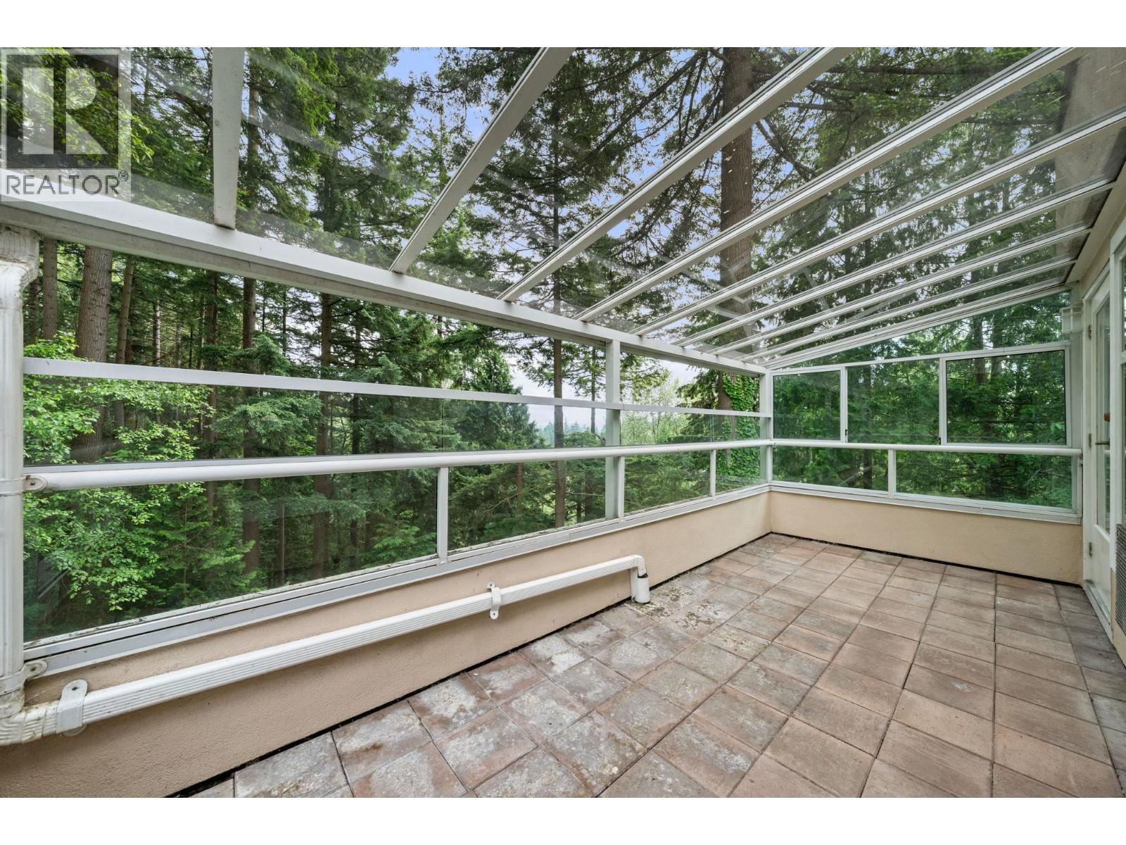 13 2425 EDGEMONT BOULEVARD, North Vancouver