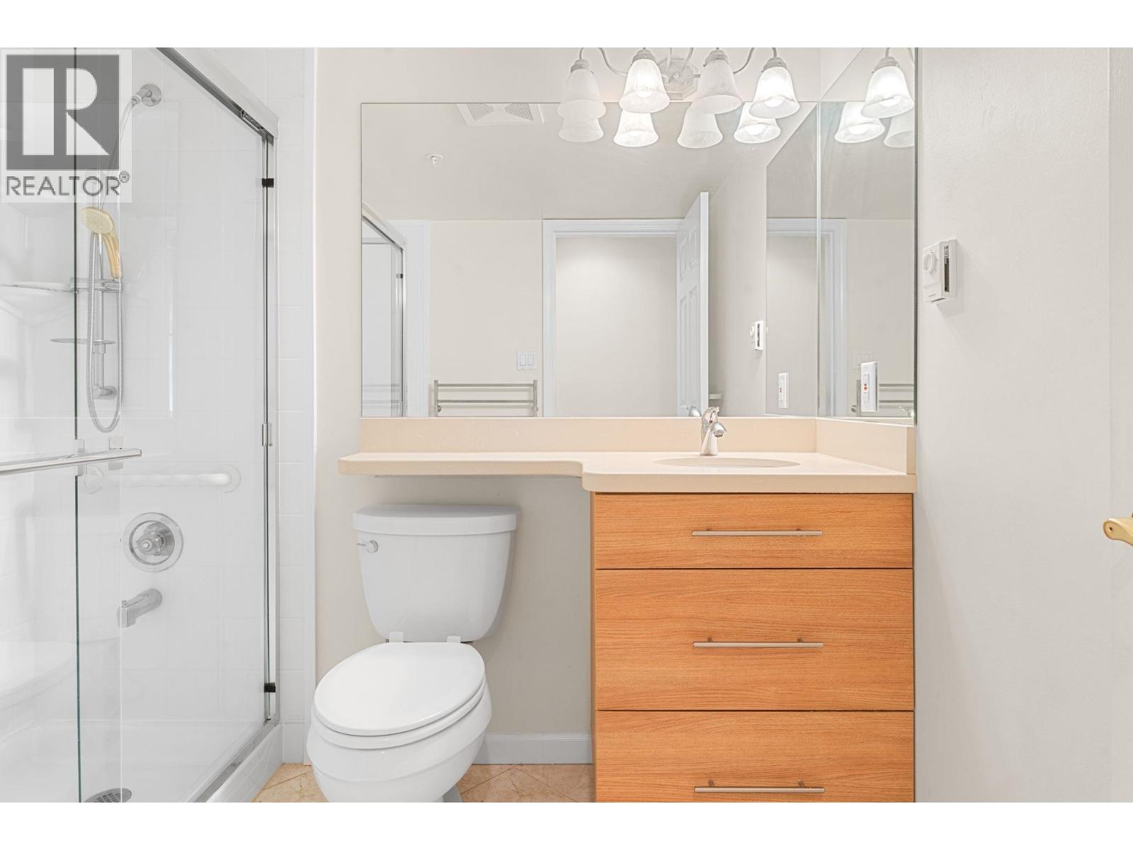 13 2425 EDGEMONT BOULEVARD, North Vancouver