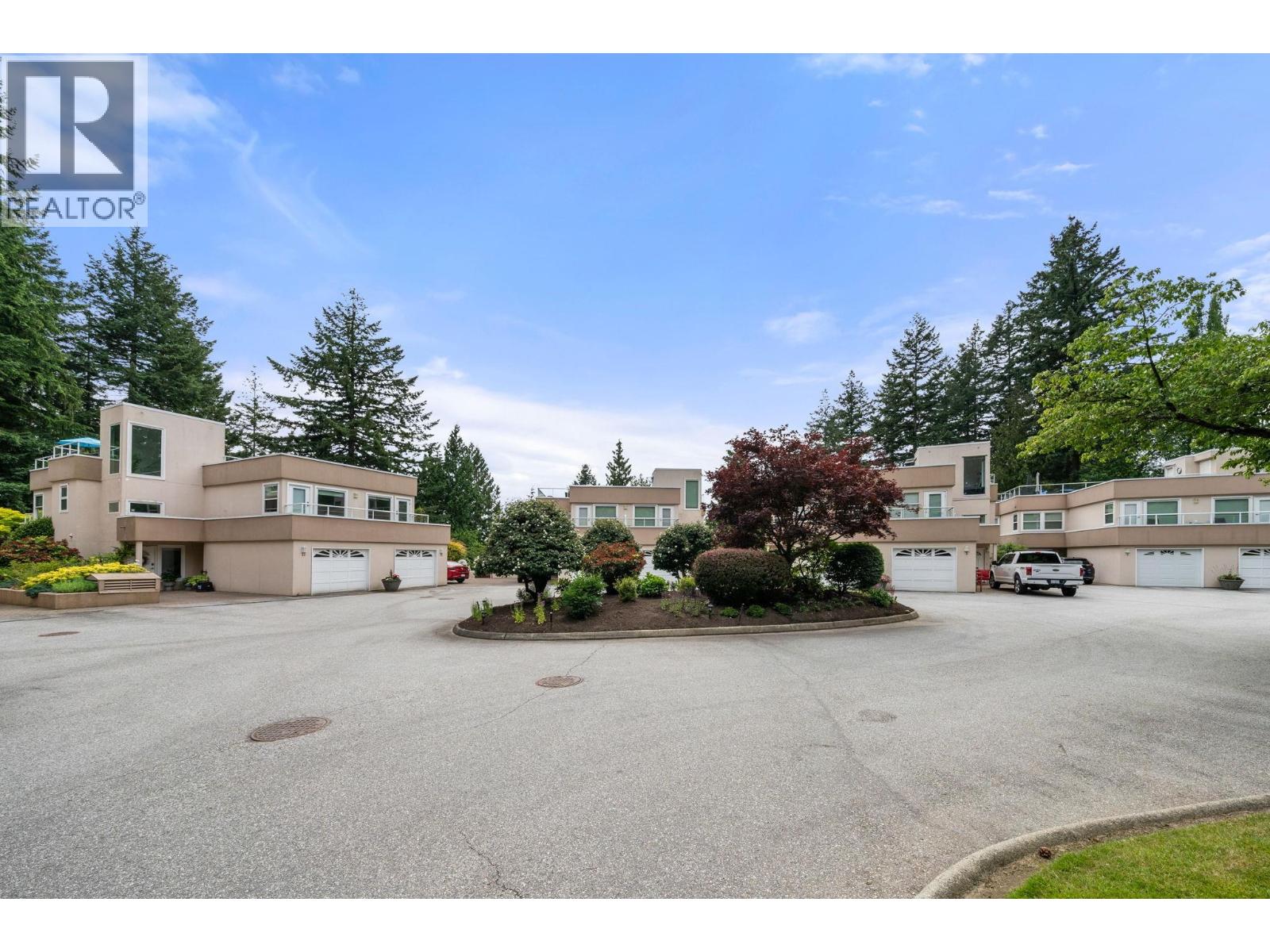 13 2425 EDGEMONT BOULEVARD, North Vancouver
