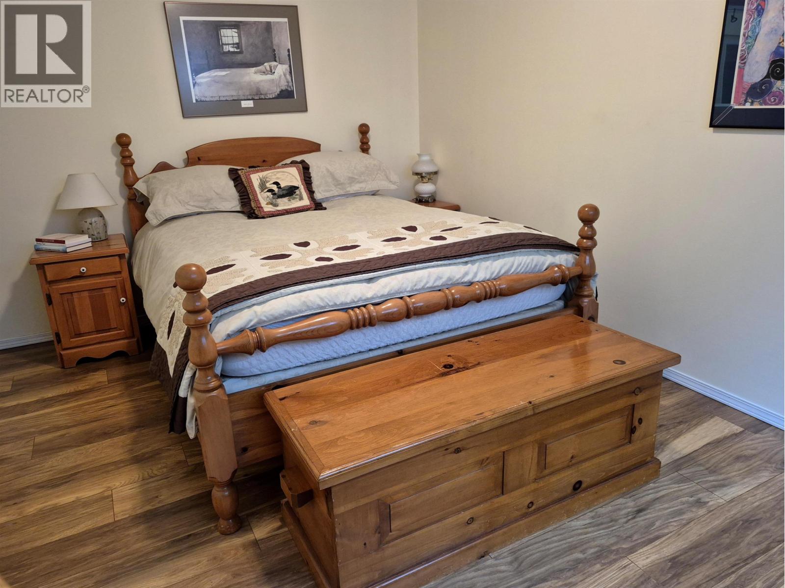 12 5761 WHARF AVENUE, Sechelt