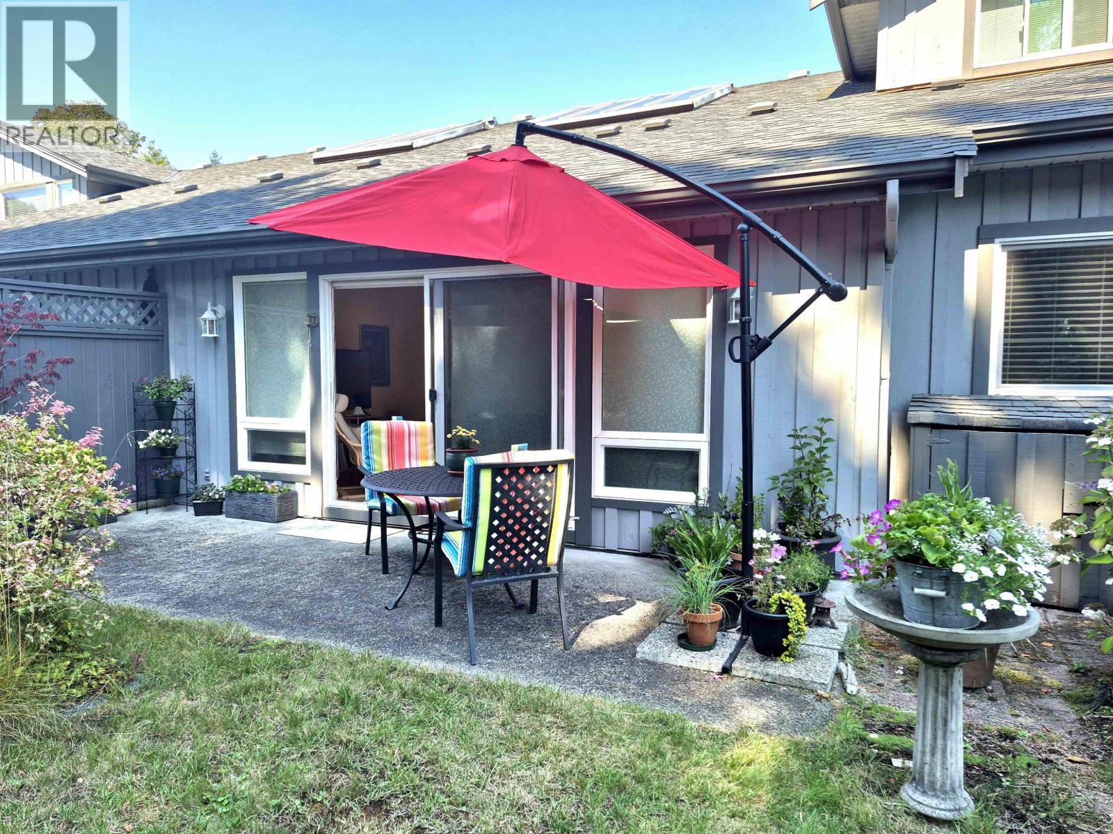 12 5761 WHARF AVENUE, Sechelt