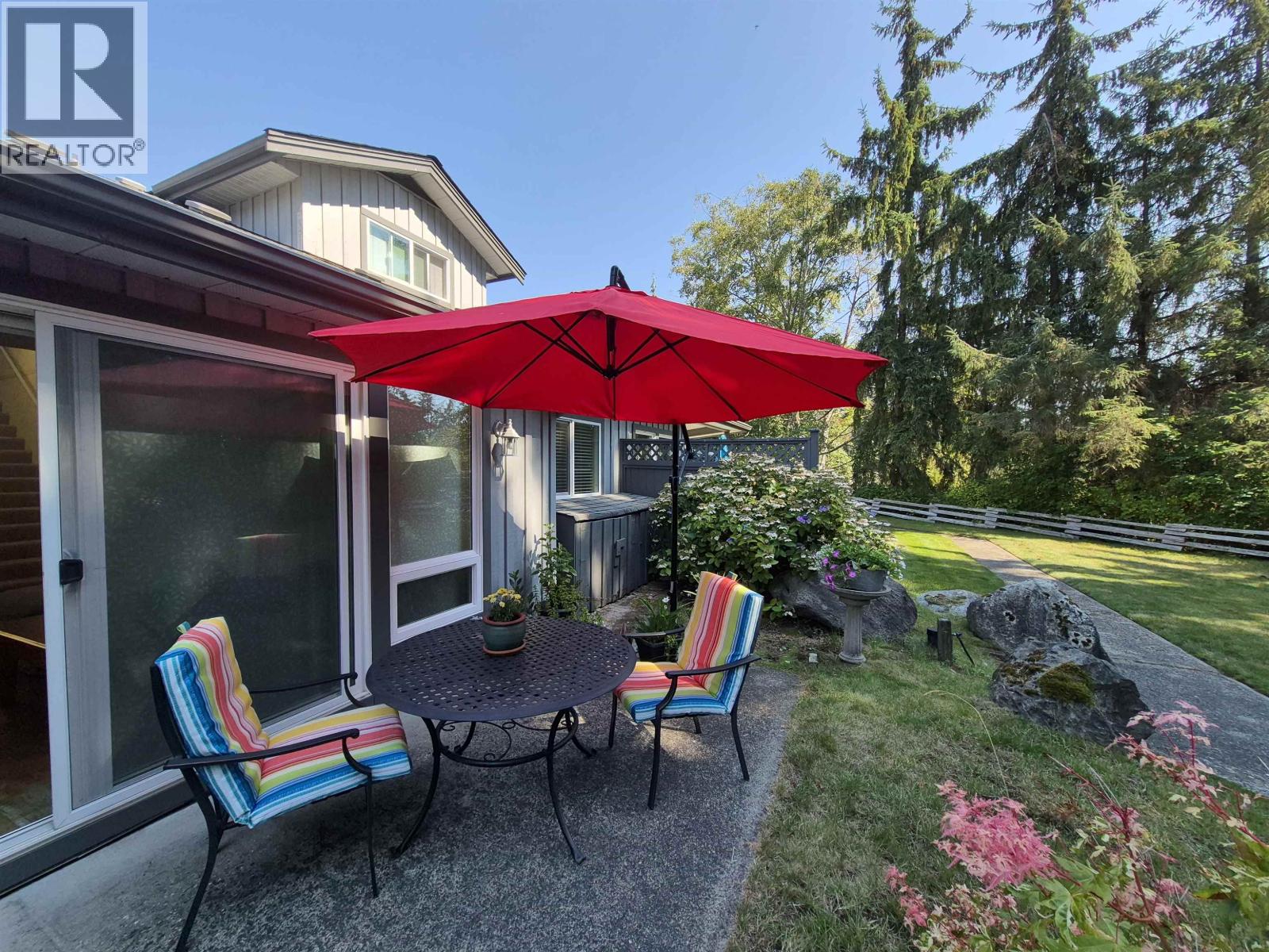 12 5761 WHARF AVENUE, Sechelt