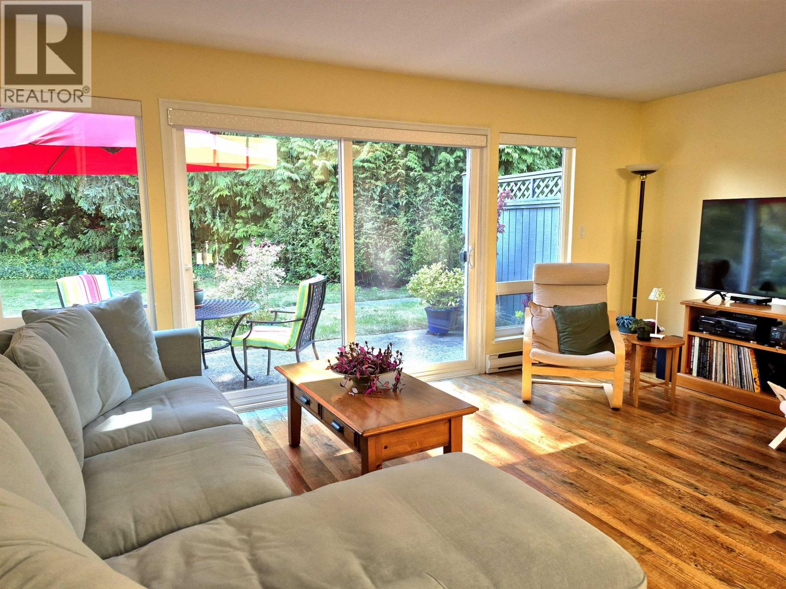 12 5761 WHARF AVENUE, Sechelt