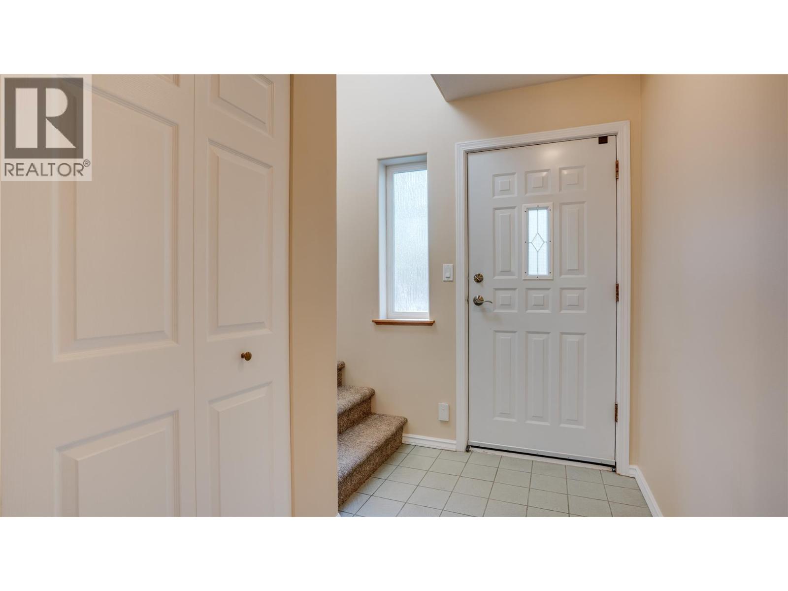 2620 Pleasant Valley Road Unit# 1, Armstrong