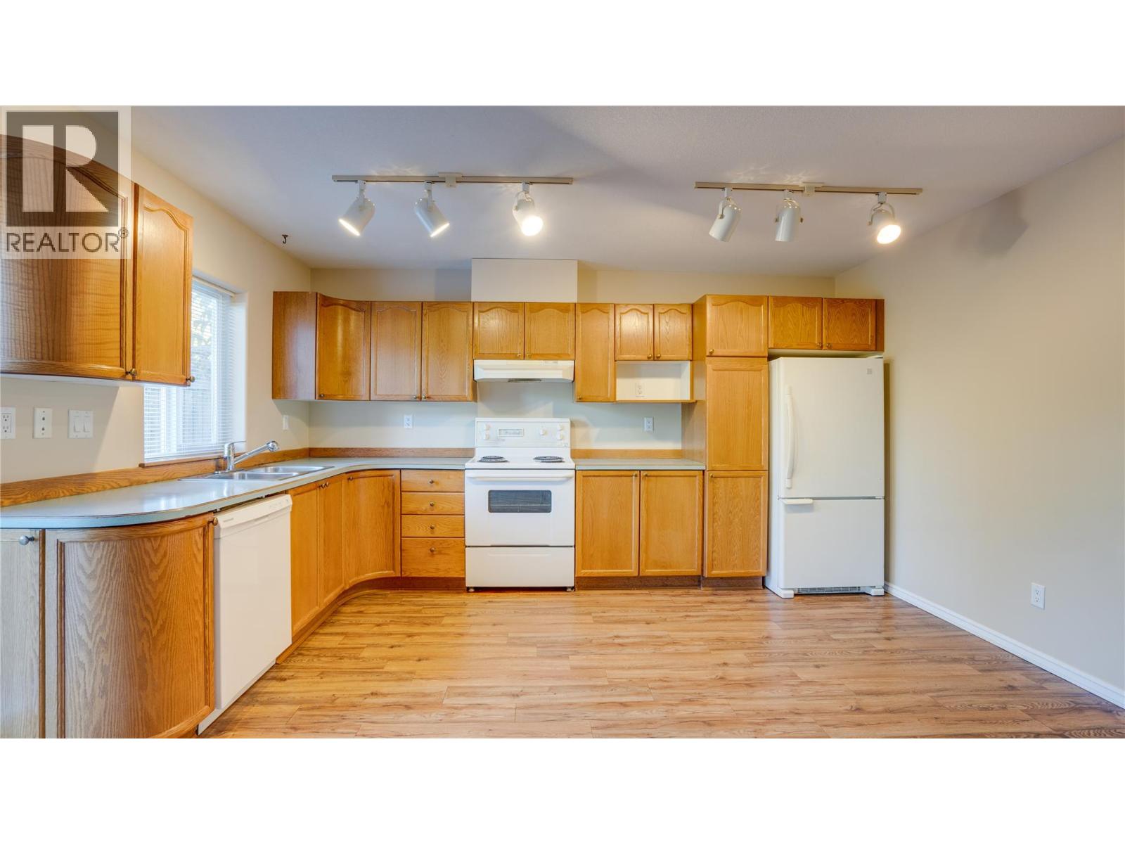 2620 Pleasant Valley Road Unit# 1, Armstrong