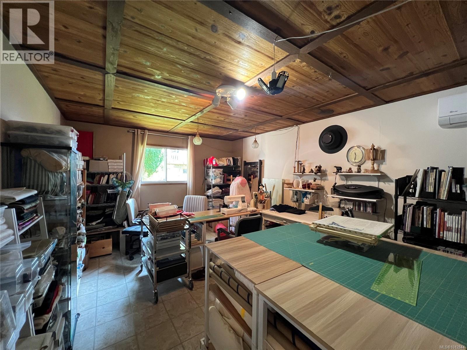 543 Maquinna Dr N, Tahsis