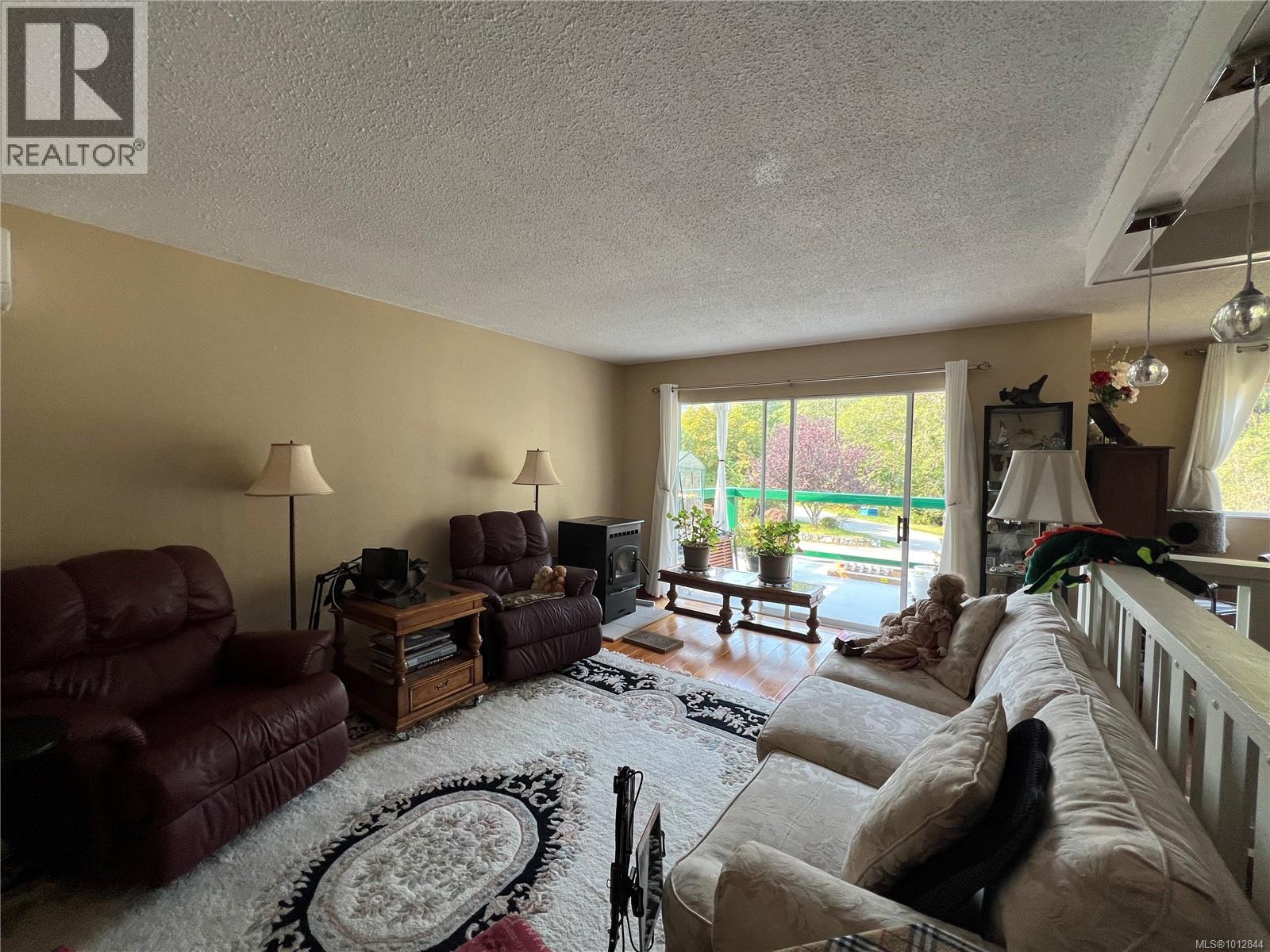 543 Maquinna Dr N, Tahsis