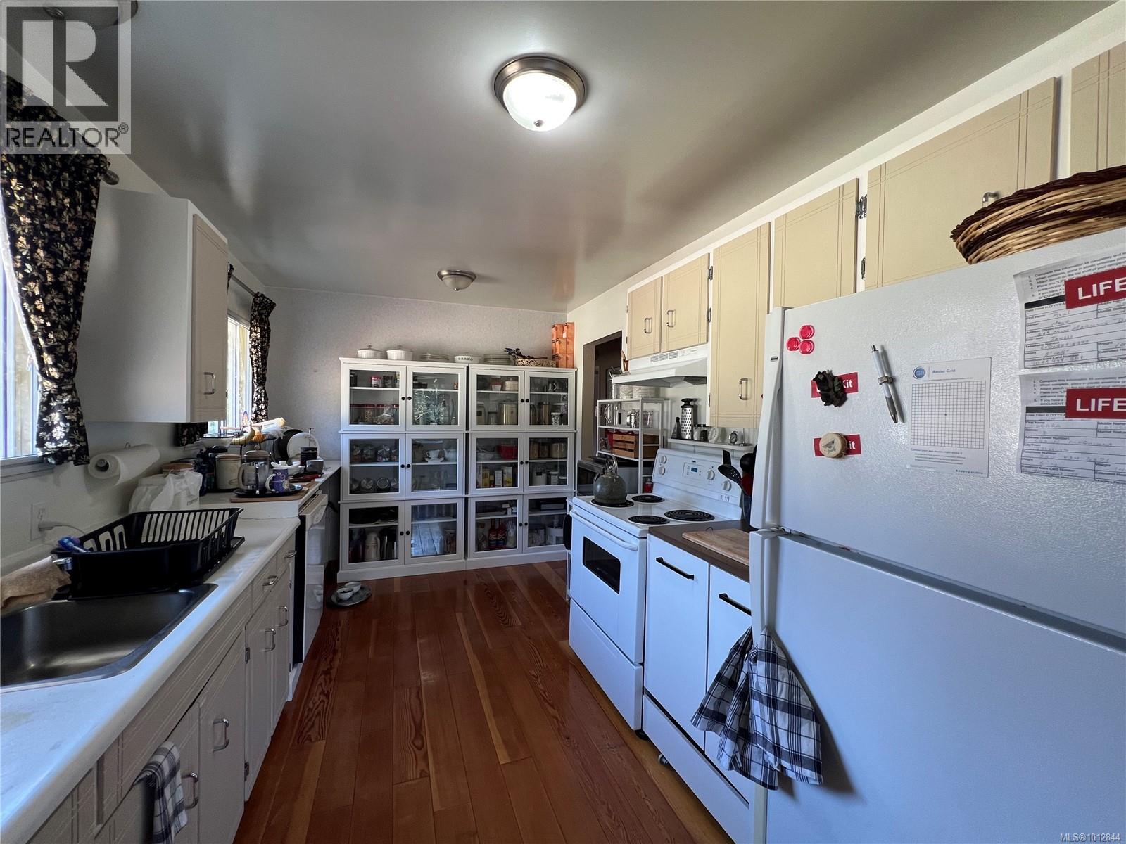 543 Maquinna Dr N, Tahsis