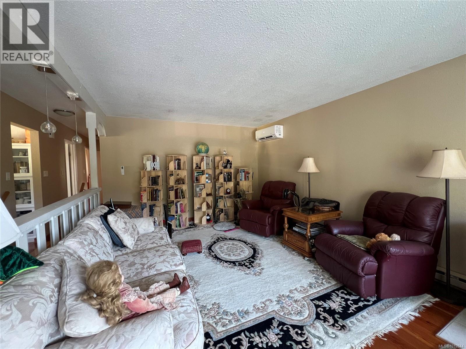 543 Maquinna Dr N, Tahsis