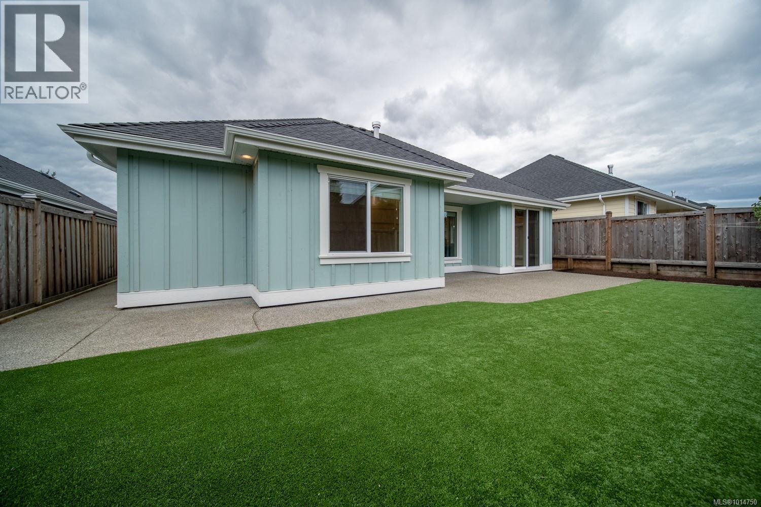 553 Rainbow Way, Parksville