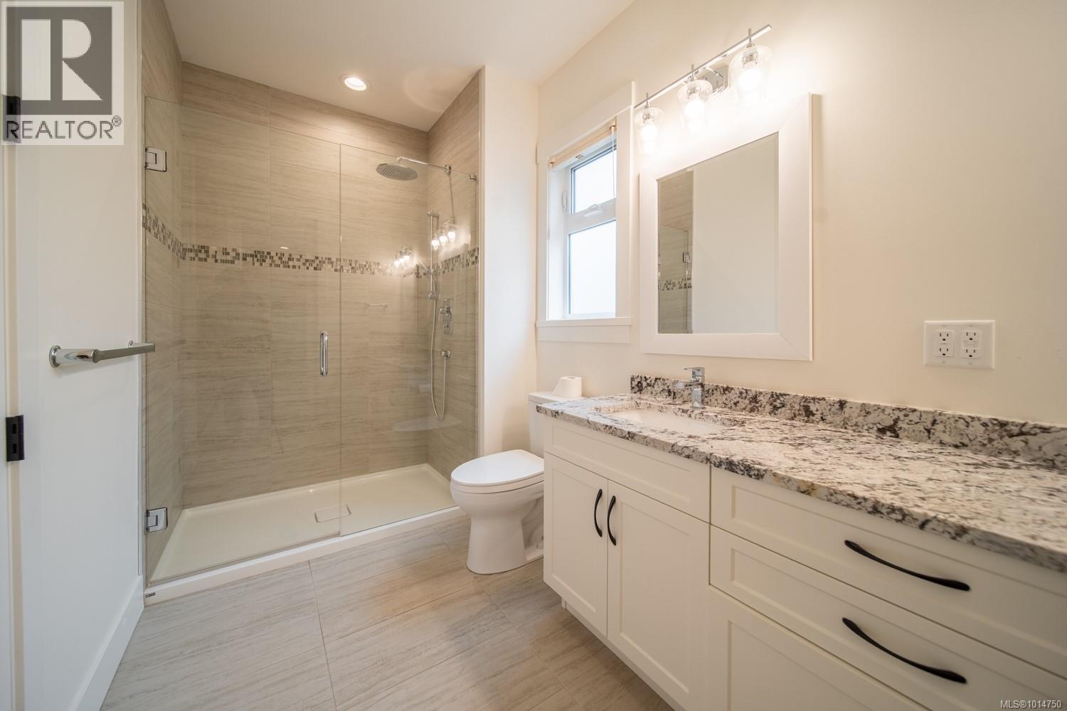 553 Rainbow Way, Parksville