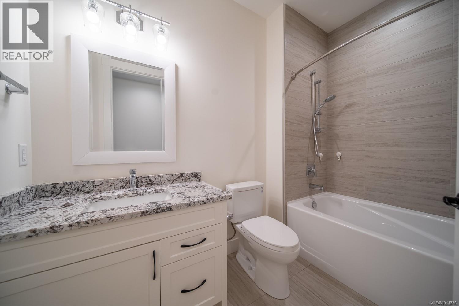 553 Rainbow Way, Parksville