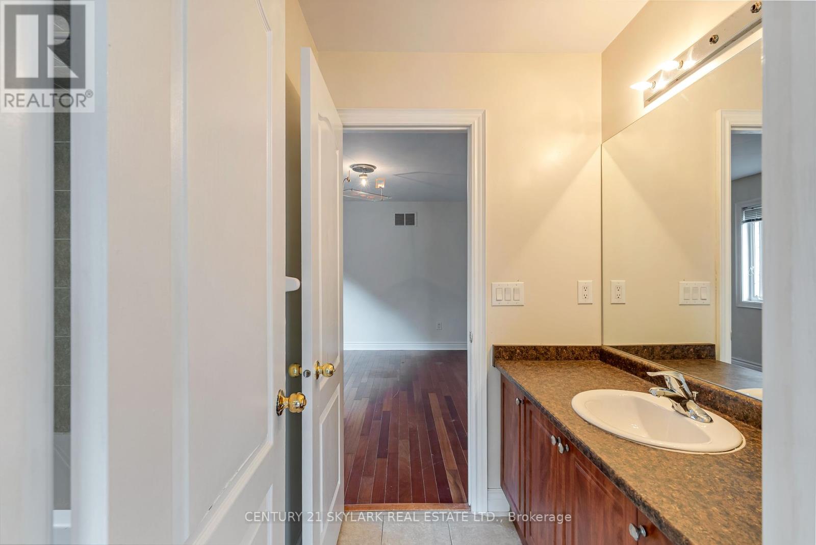 64 JACKSONVILLE DRIVE - 25