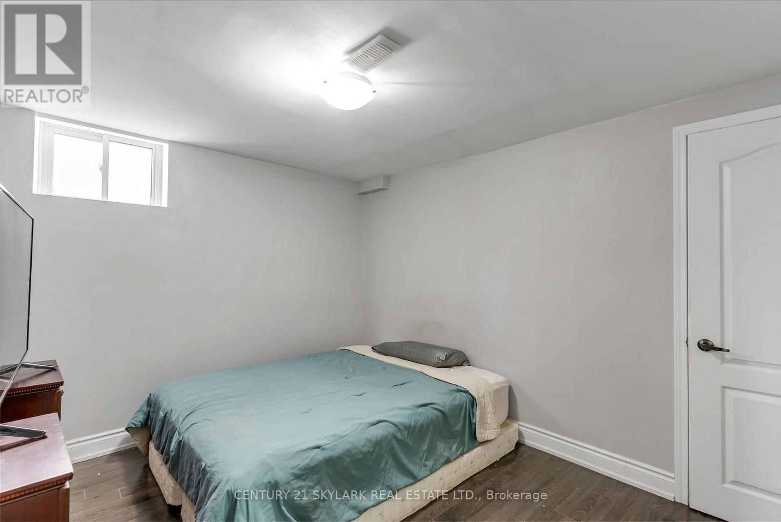 64 JACKSONVILLE DRIVE - 43