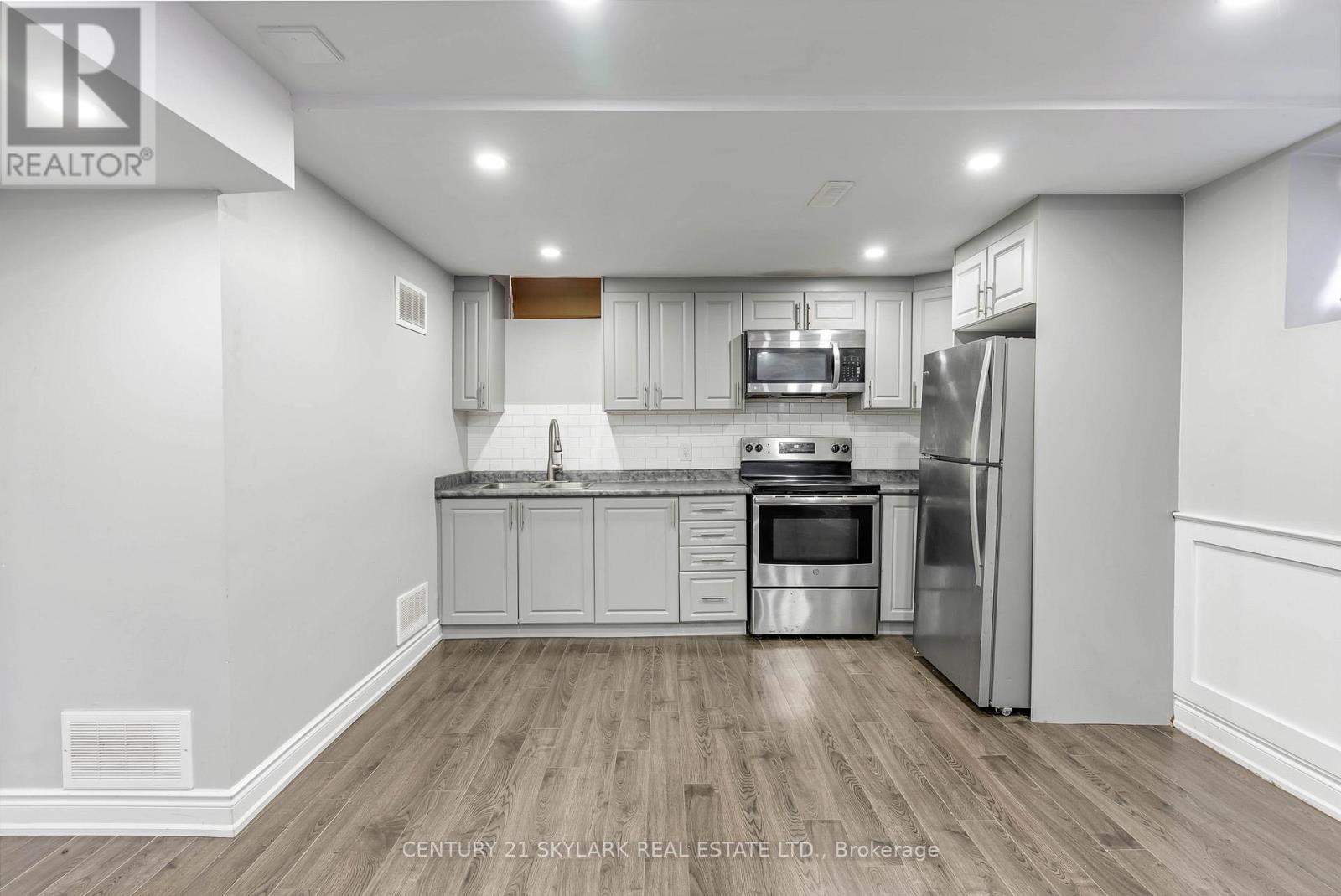 64 JACKSONVILLE DRIVE - 47