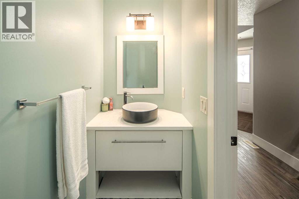 Single Family House for Sale in  Royal Birkdale Crescent NW Royal Oak Calgary 