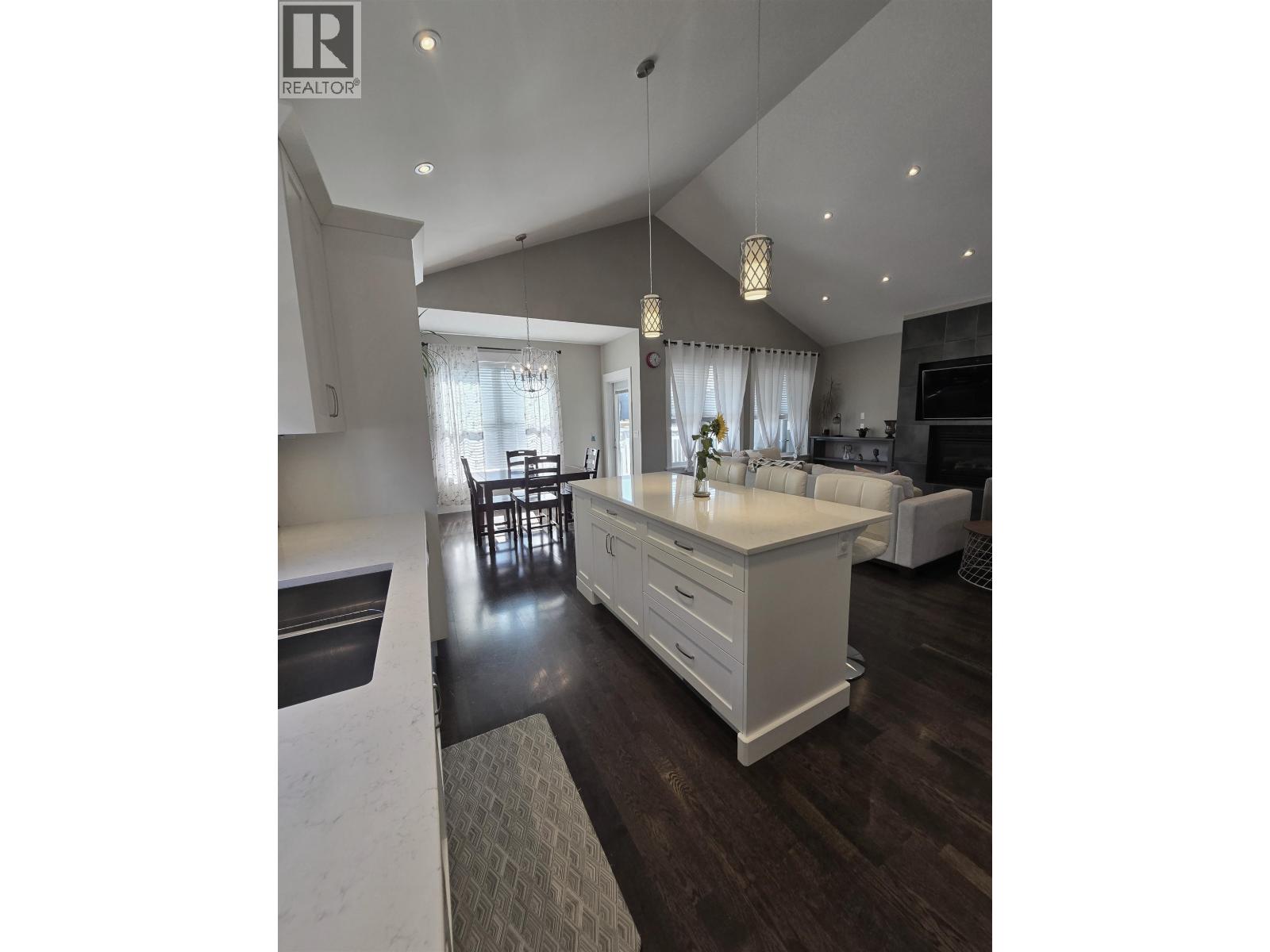 11203 115 AVENUE, Fort St. John