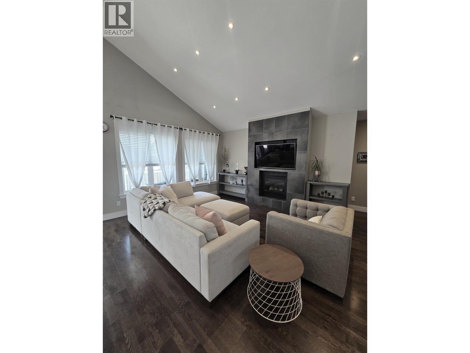 11203 115 AVENUE, Fort St. John