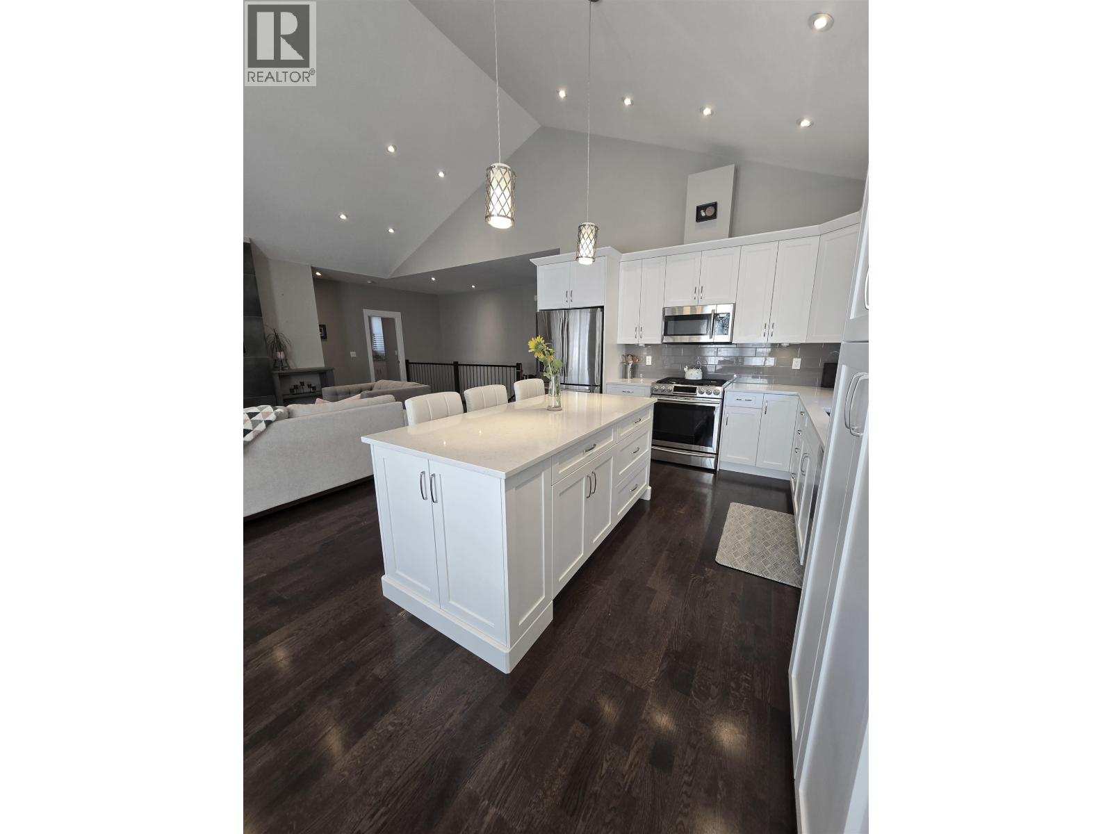 11203 115 AVENUE, Fort St. John