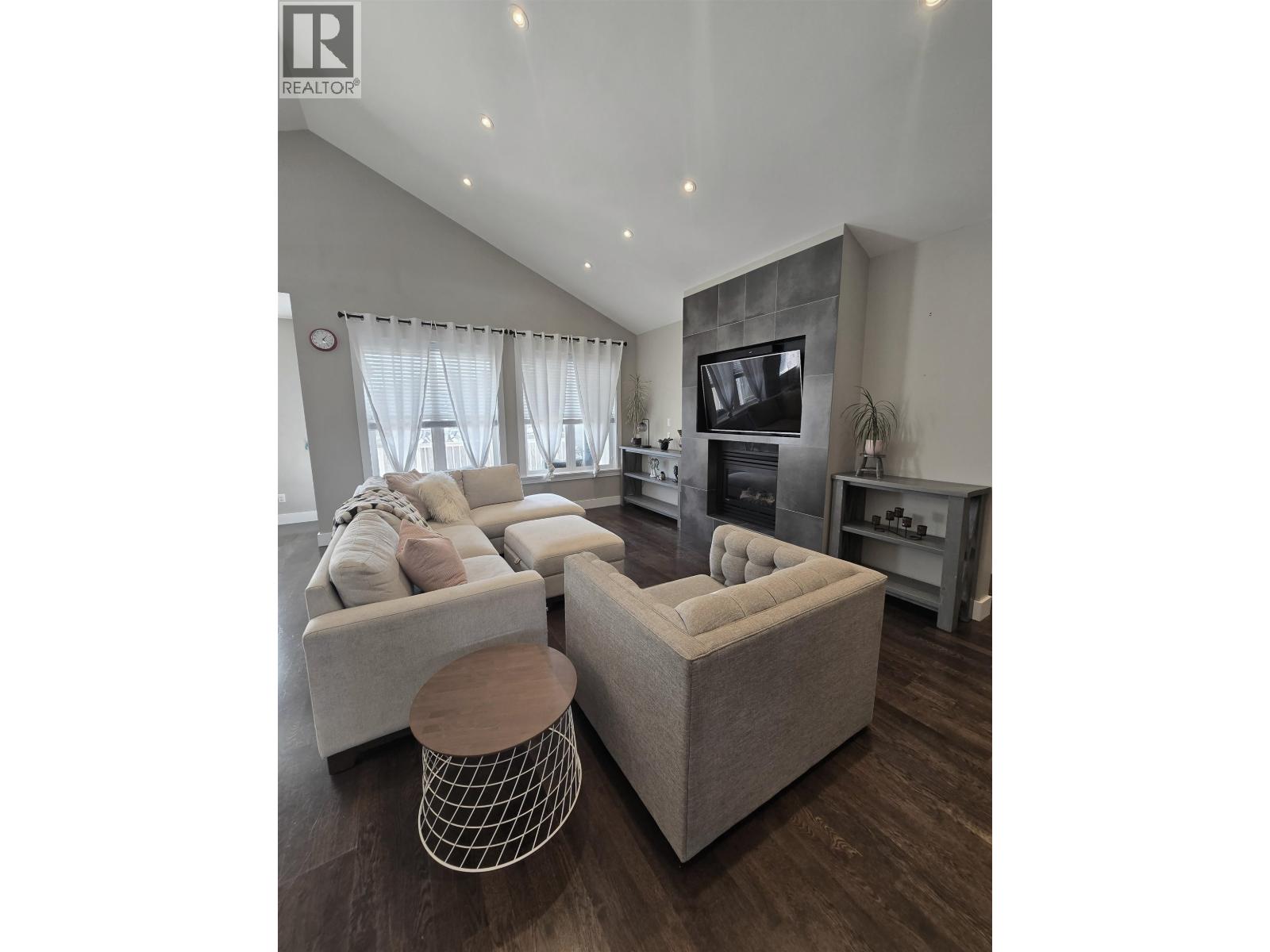 11203 115 AVENUE, Fort St. John