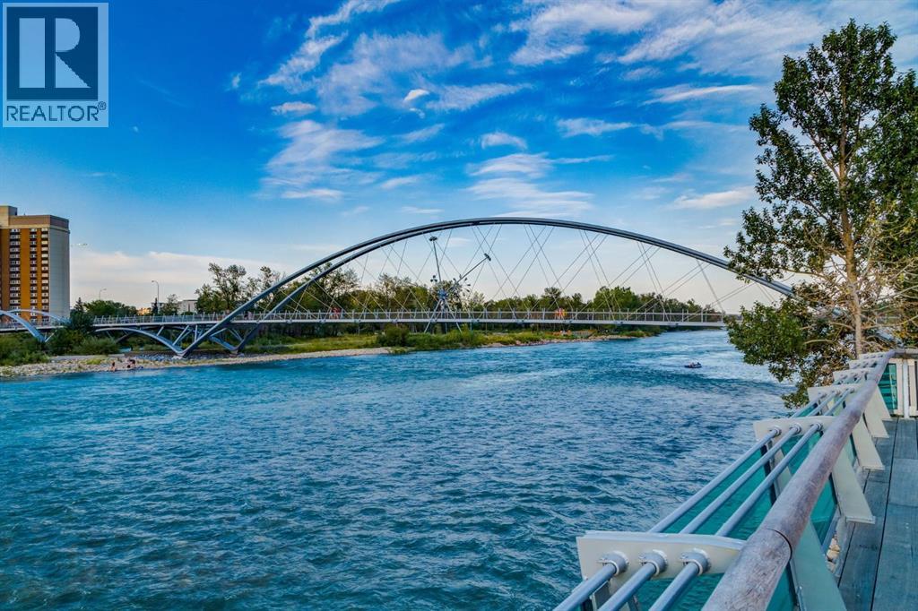 Single Family House Loft for Sale in    Avenue SE Downtown East Village Calgary 