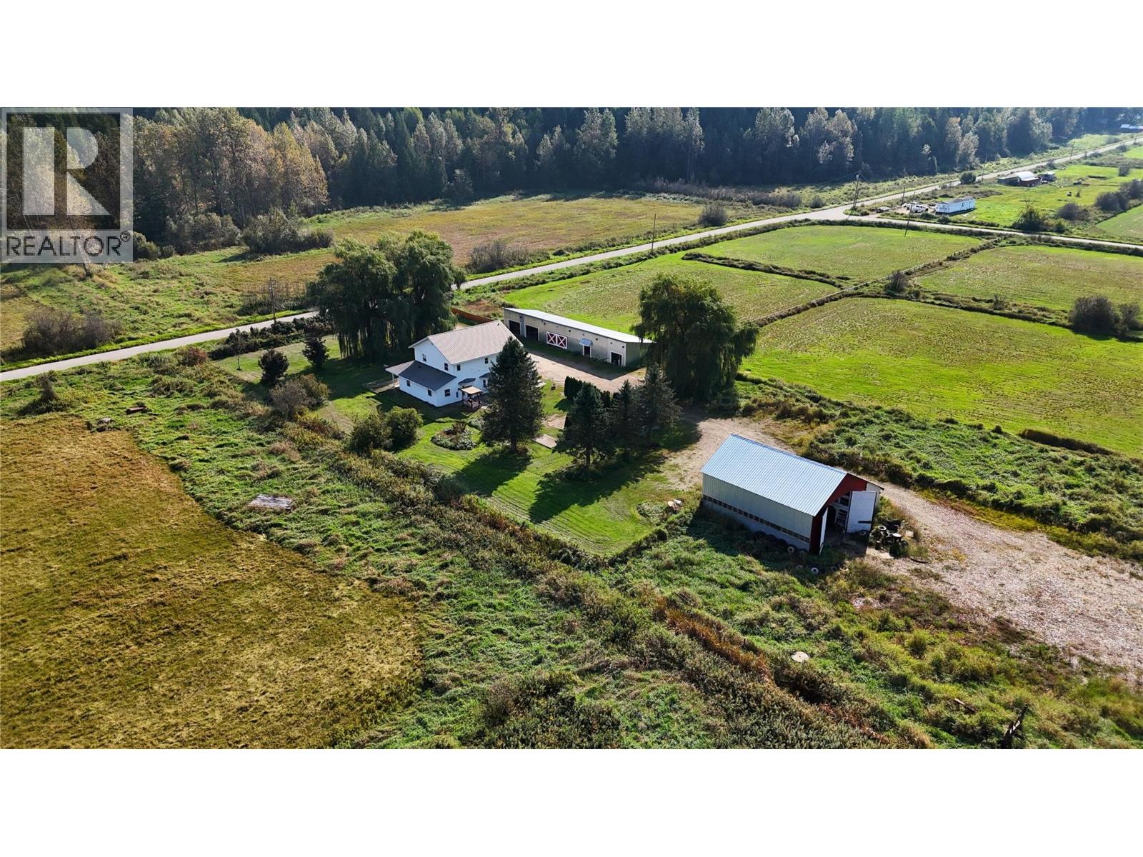 3695 Malakwa Loop Road, Malakwa
