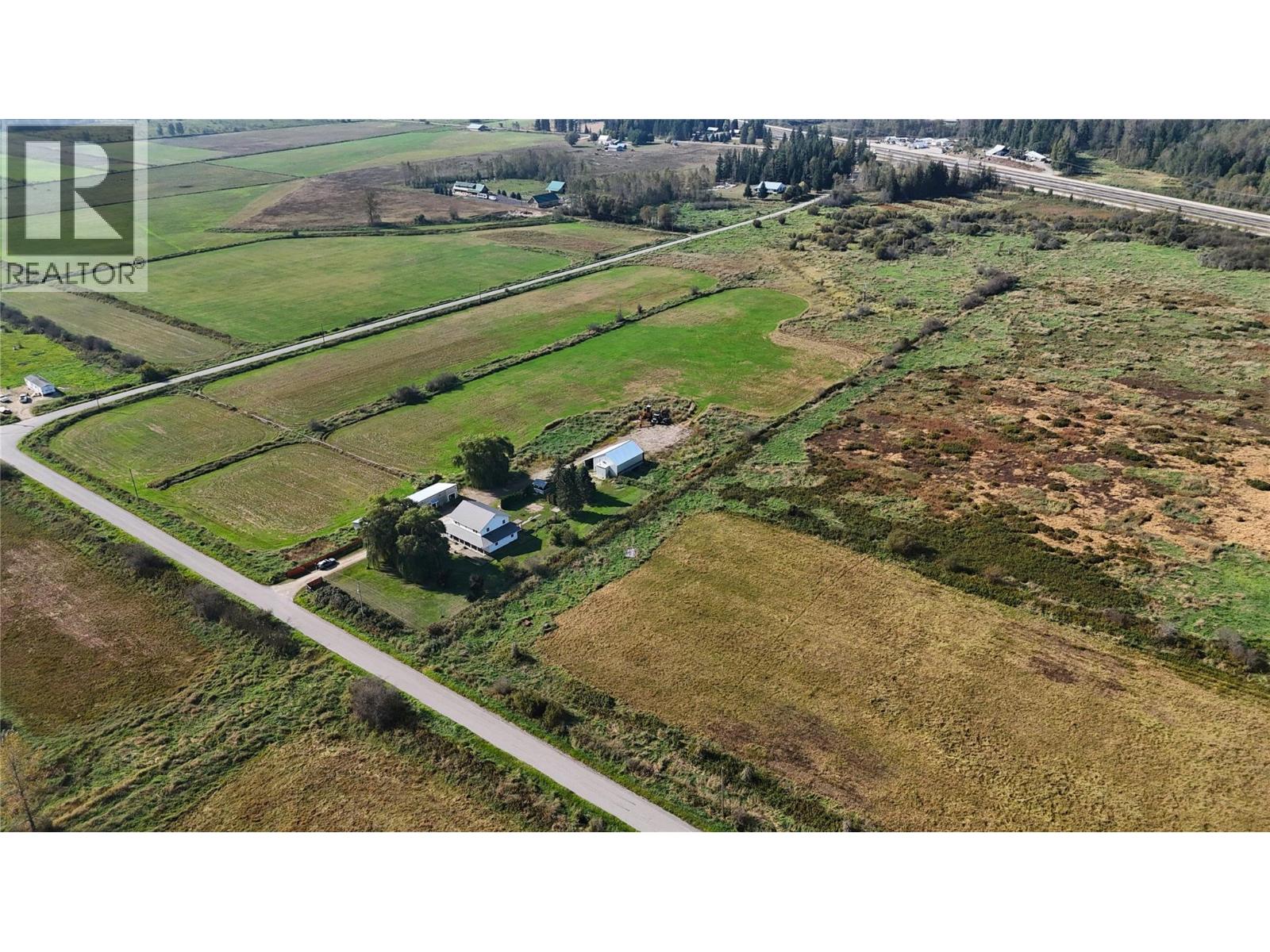 3695 Malakwa Loop Road, Malakwa
