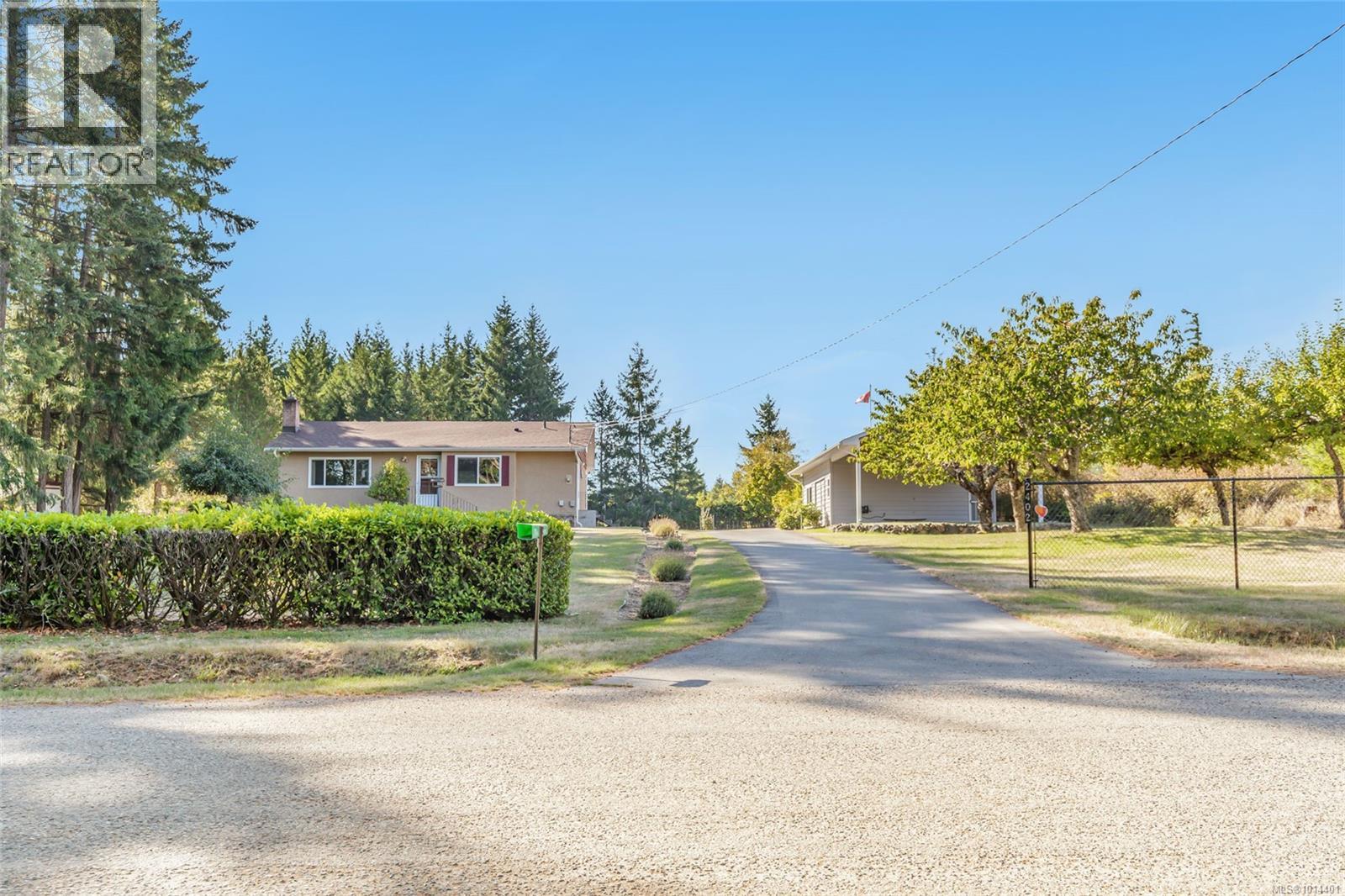 2402 Cross Rd, Nanoose Bay