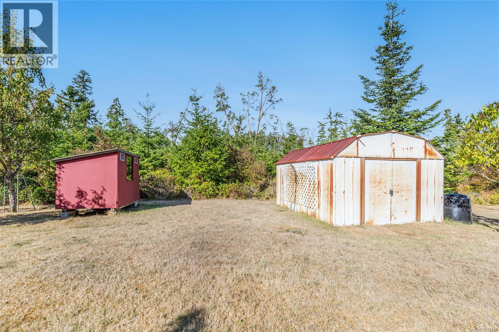 2402 Cross Rd, Nanoose Bay