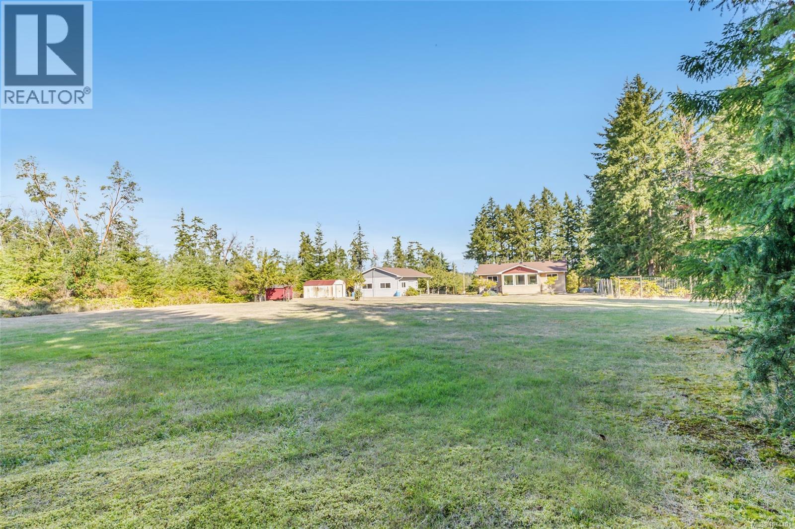2402 Cross Rd, Nanoose Bay