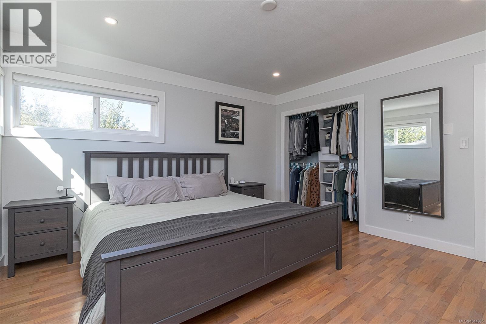  596 Peto Place, Saanich