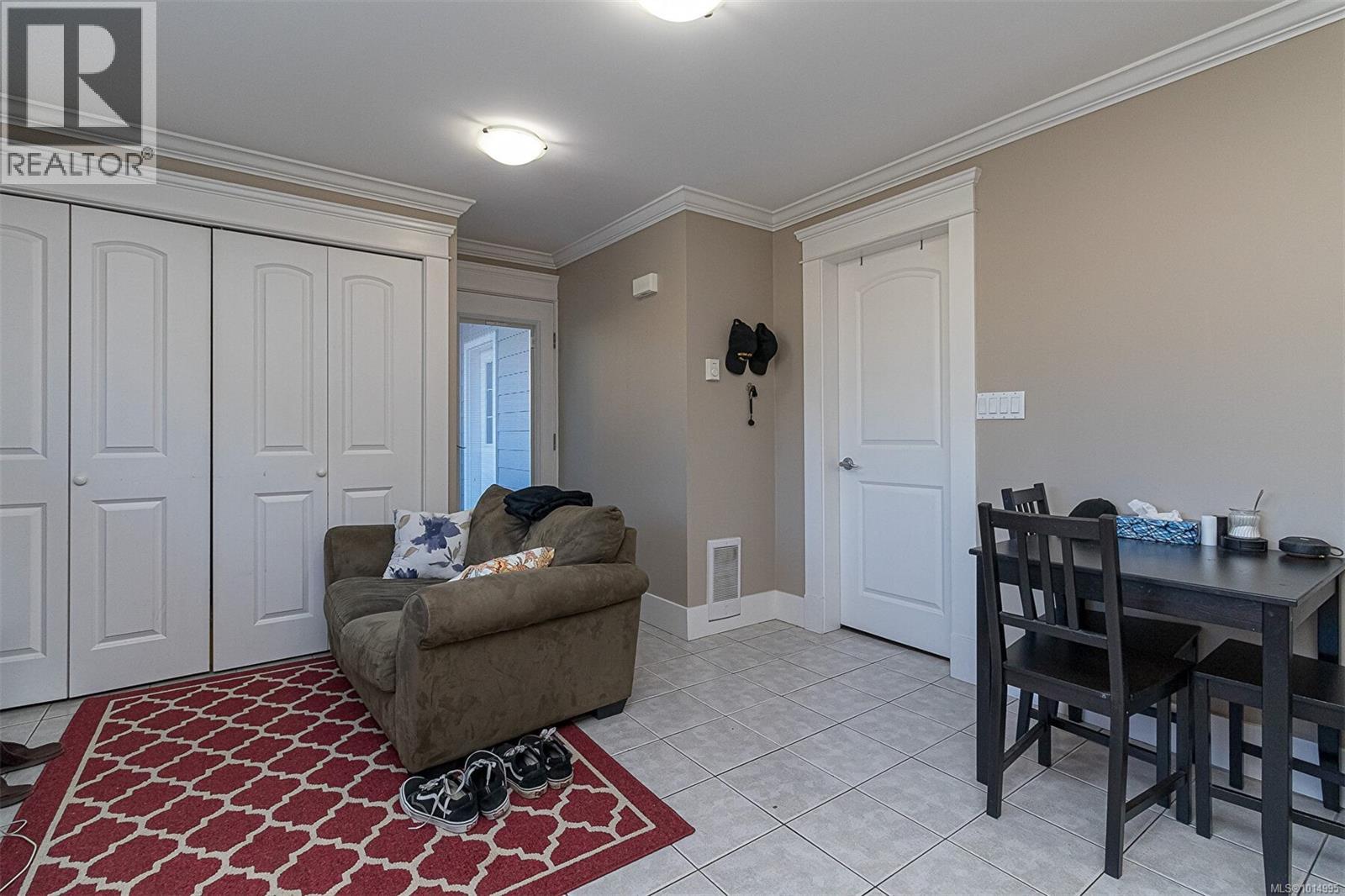  596 Peto Place, Saanich