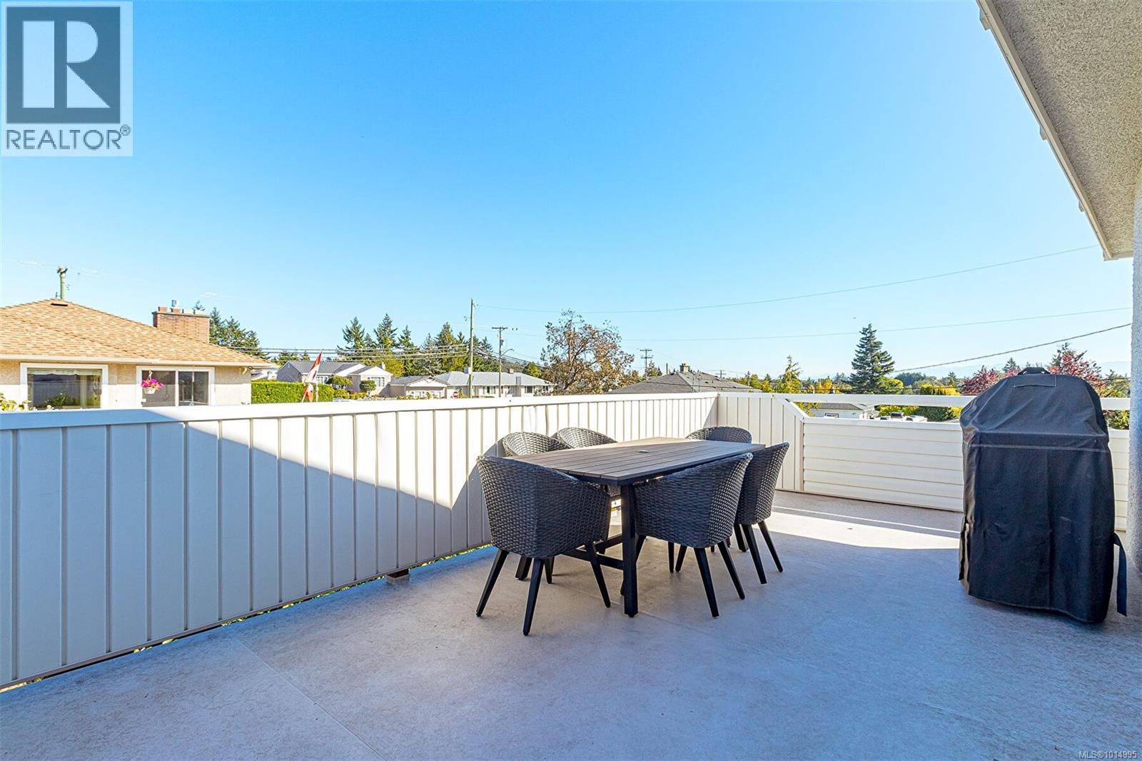  596 Peto Place, Saanich