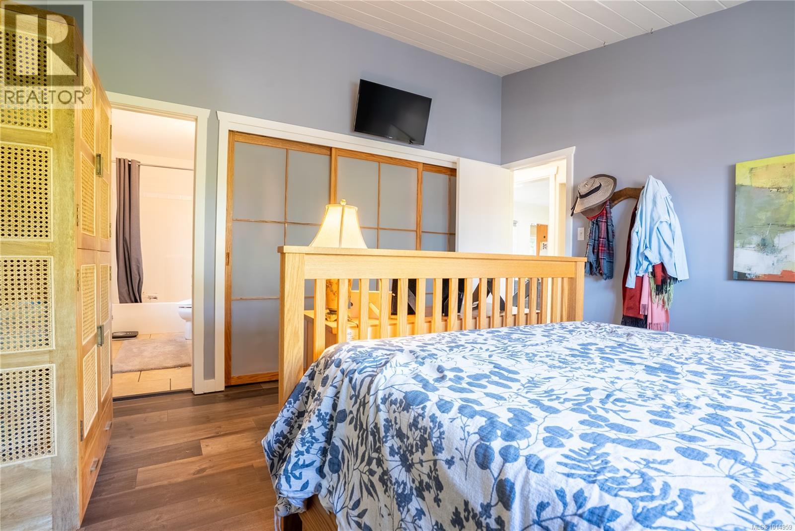 1556 Arrow Rd, Saanich