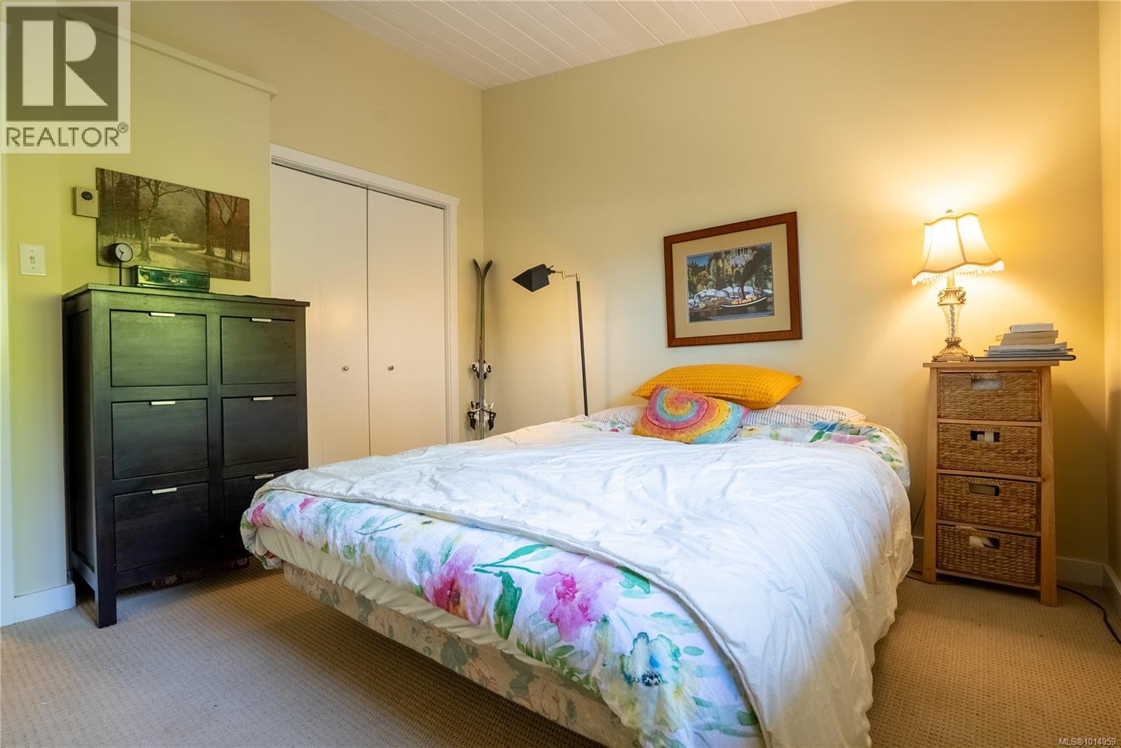 1556 Arrow Rd, Saanich