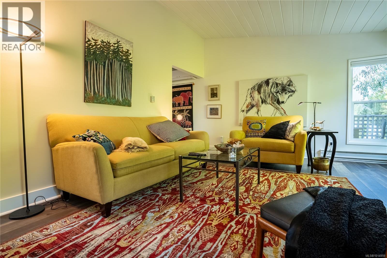 1556 Arrow Rd, Saanich