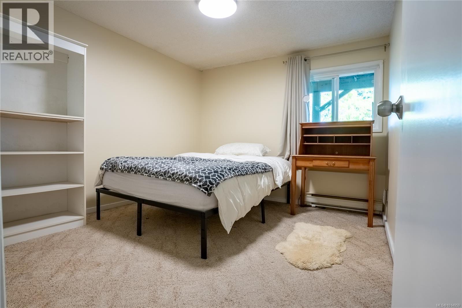 1556 Arrow Rd, Saanich