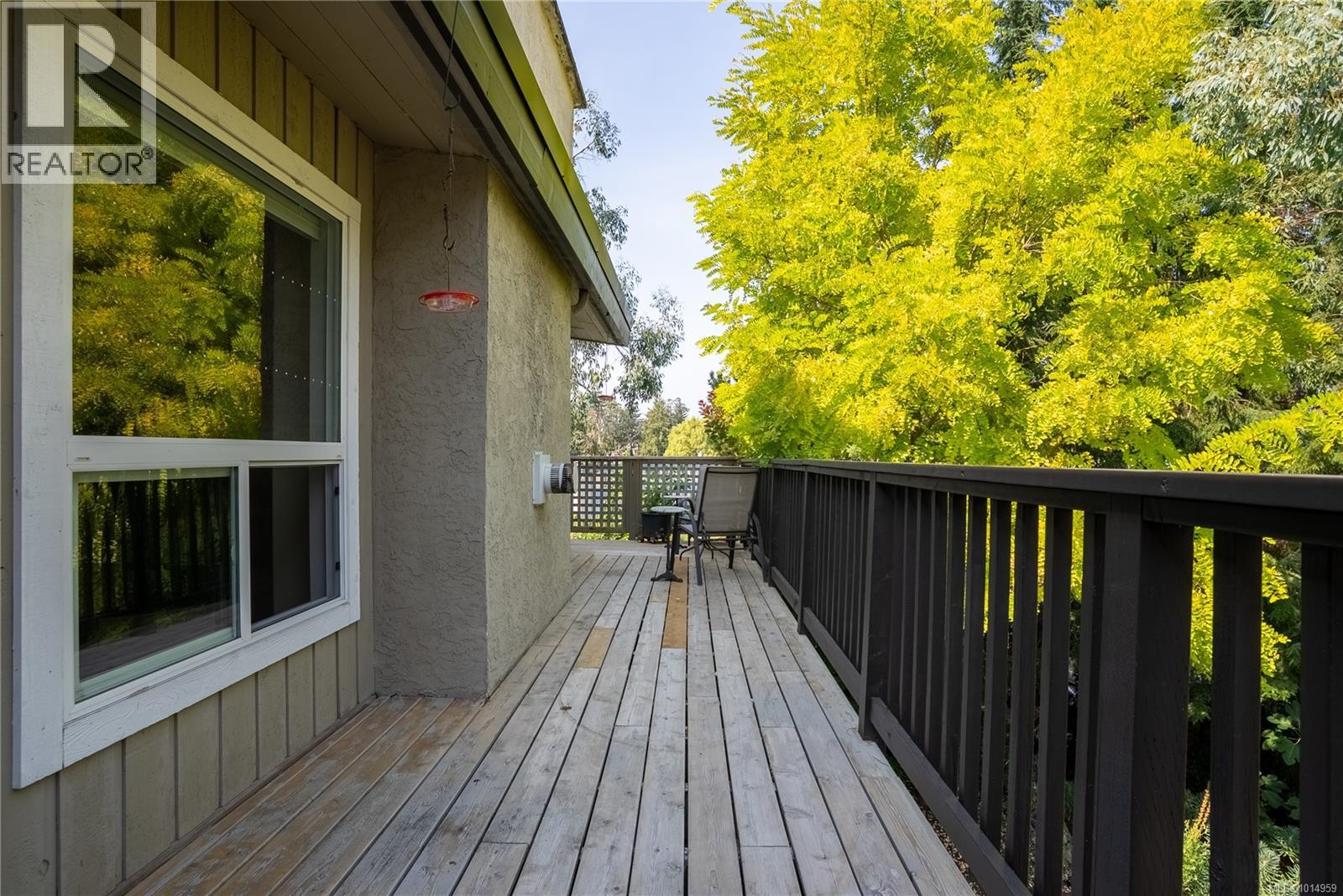 1556 Arrow Rd, Saanich