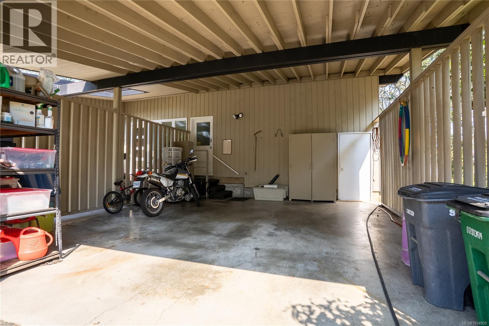 1556 Arrow Rd, Saanich